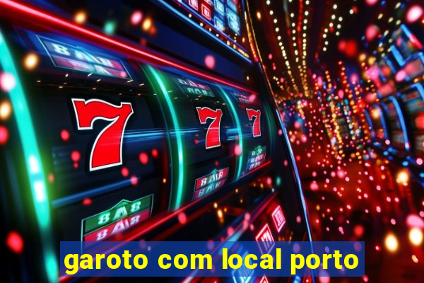 garoto com local porto